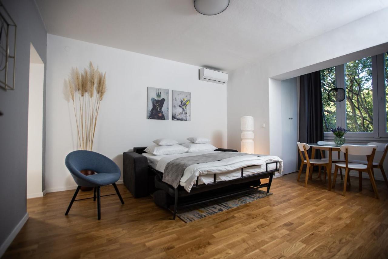 Big Tree Apartment & The Nest Apartment - Free Parking Mostar Buitenkant foto