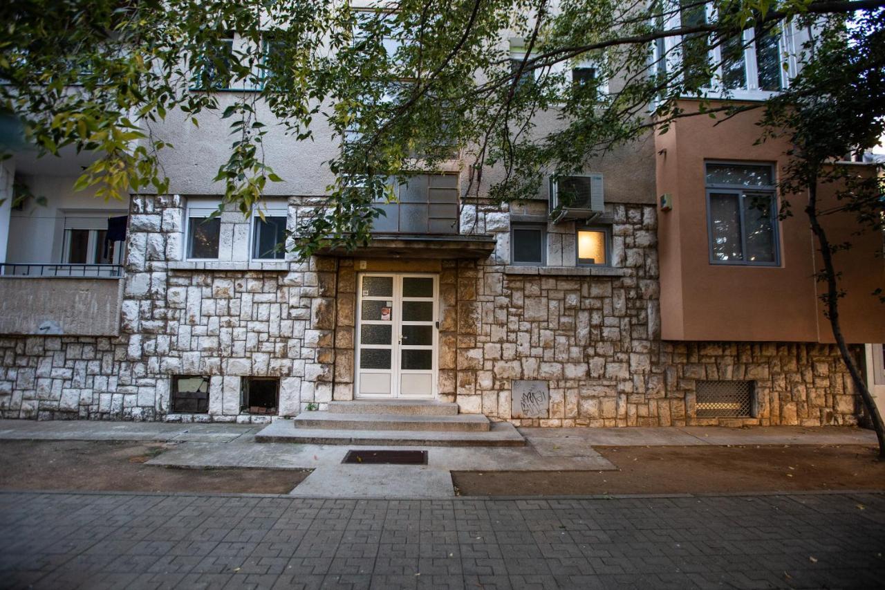 Big Tree Apartment & The Nest Apartment - Free Parking Mostar Buitenkant foto