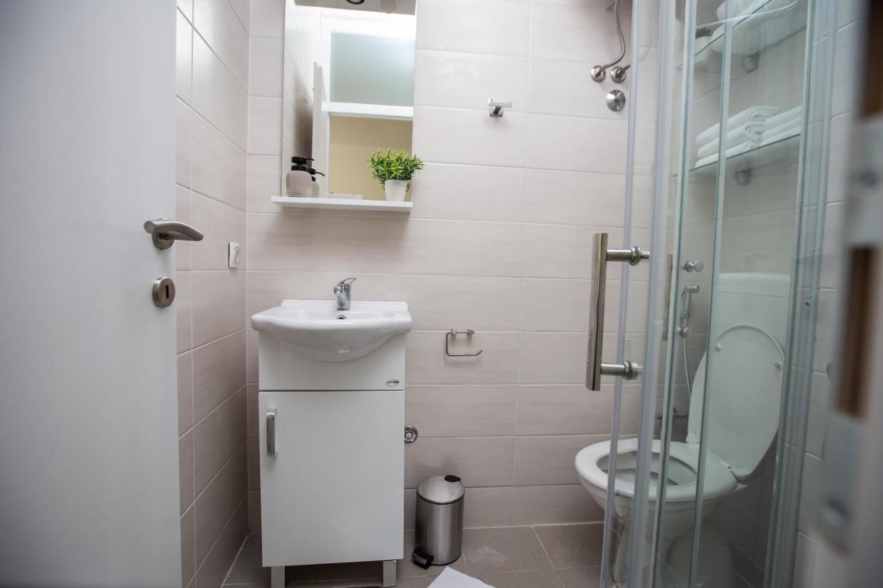 Big Tree Apartment & The Nest Apartment - Free Parking Mostar Buitenkant foto
